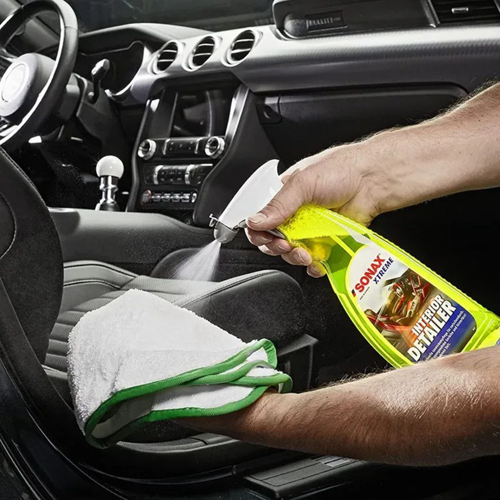 Очищувач інтер'єру салону 750 мл SONAX XTREME Interior Detailer (220400)