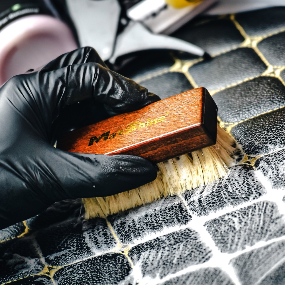 Щітка міні з ворсу кабана для шкіряного салону автомобіля MaxShine Leather & Textile Cleaning Brush (7012002)
