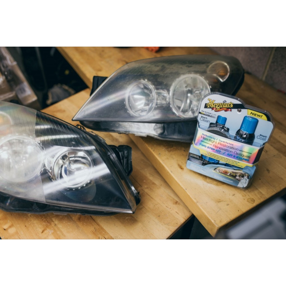 Набір для відновлення та захисту фар - Meguiar's Perfect Clarity Headlight Restoration 2-Step Kit (G2000)
