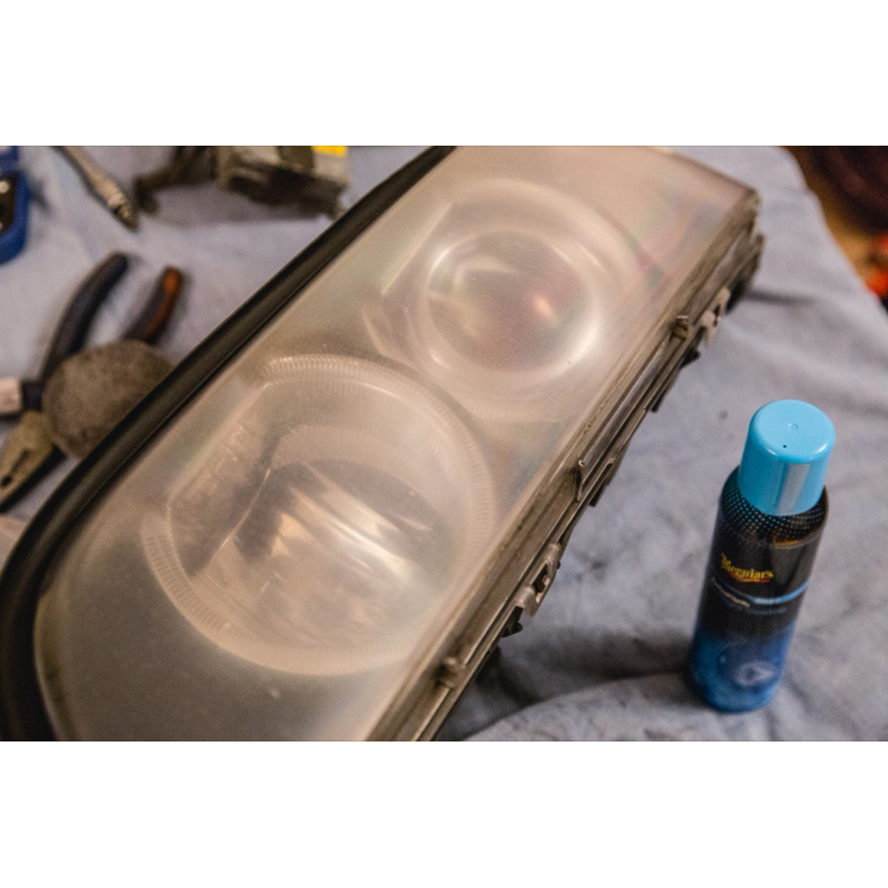 Набір для відновлення та захисту фар - Meguiar's Perfect Clarity Headlight Restoration 2-Step Kit (G2000)