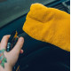 Рукавиця мікрофіброва для догляду за салоном - Meguiar's Detailing Mitt 5x25x15 см. жовтий (X1804EU)